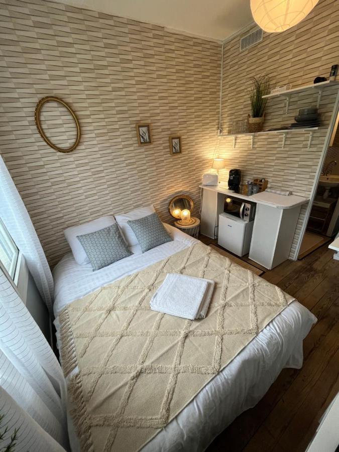 Face Au Chateau , Chambre Hyper Centre ก็อง ภายนอก รูปภาพ
